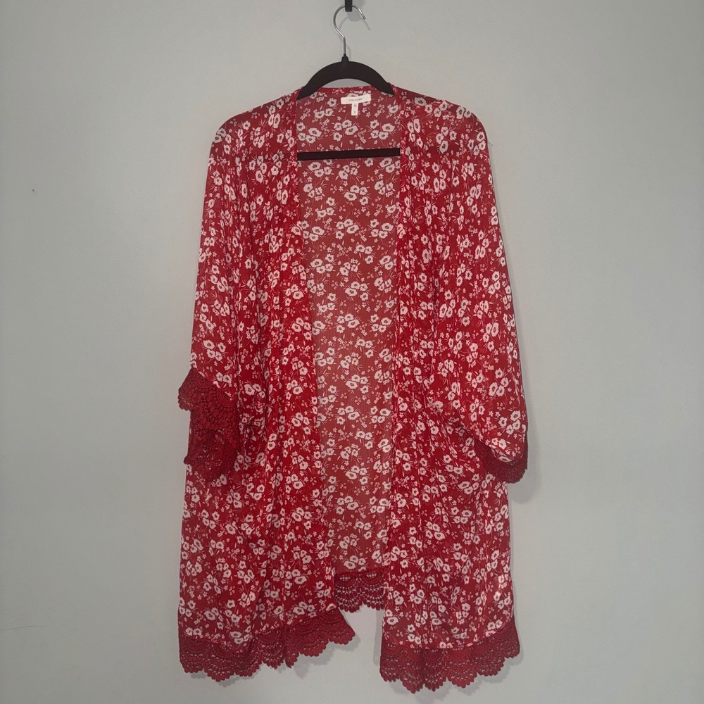 Maurices Womens Red Floral Kimono Wrap Crochet Lace Trim Open Front Size 3